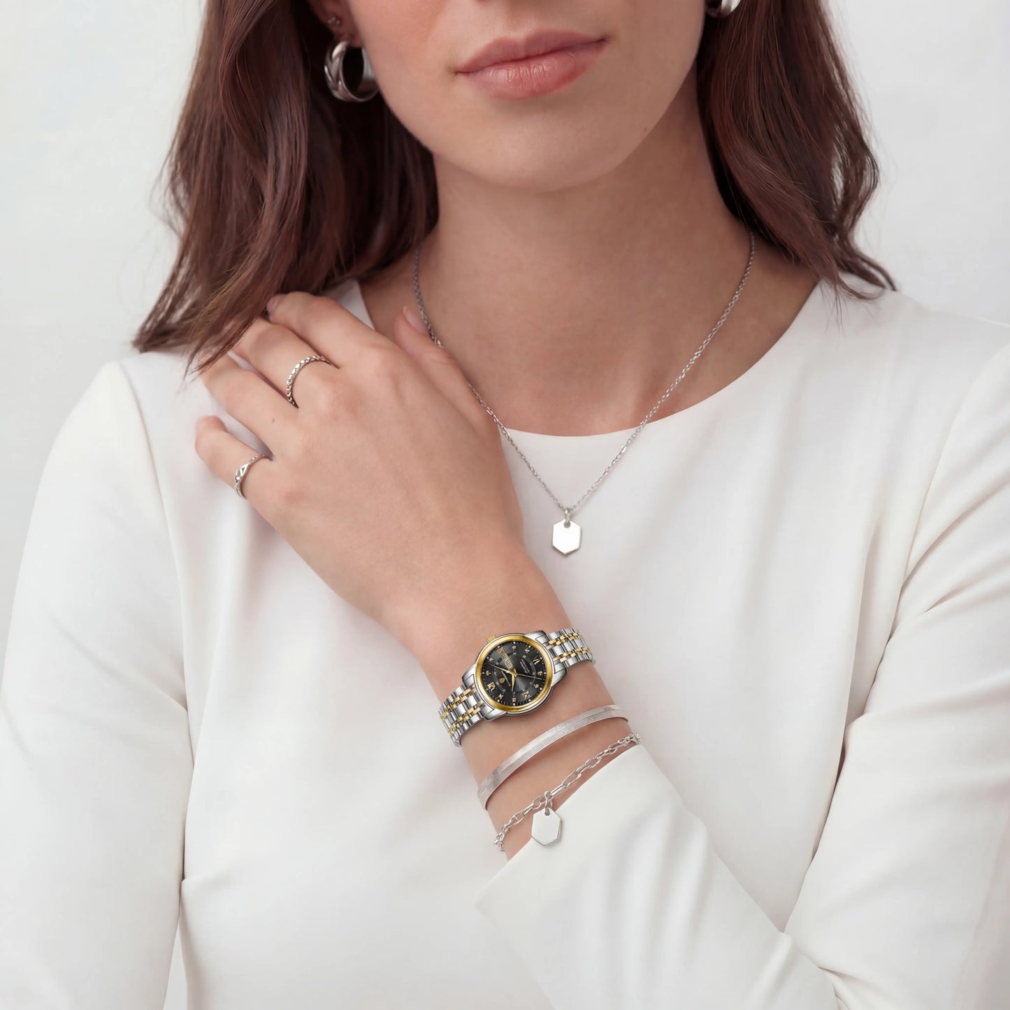 Saint Loro™ - Lumina